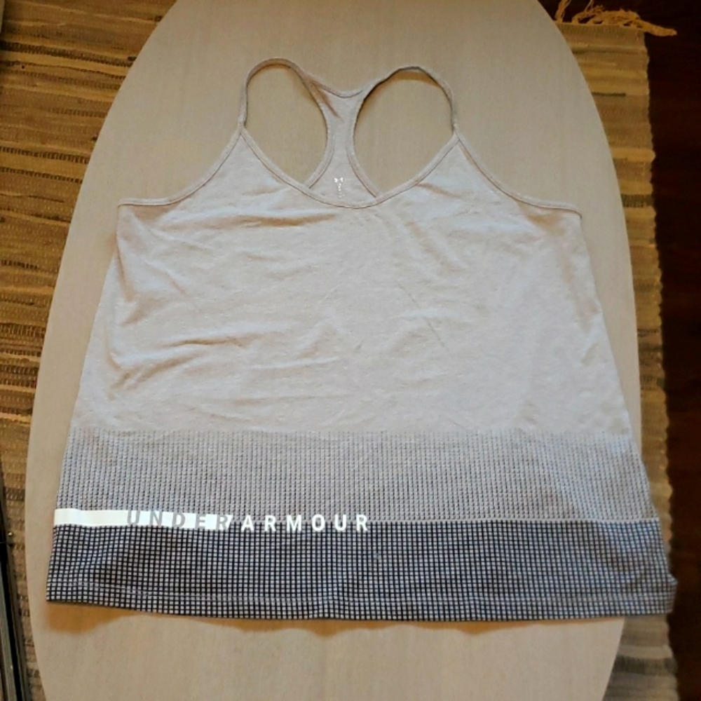 ⭐️3/$35 Under Armour Tank Top